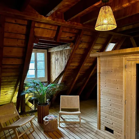 Bed & Breakfast Domus Purpurea *